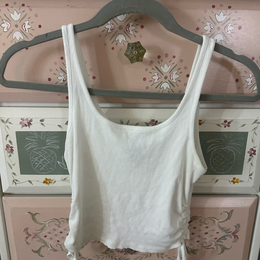 Elegant White Ribbed Tank Top